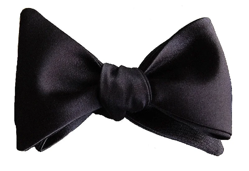 Black Butterfly James Bond Bow Tie: Quantum of Solace