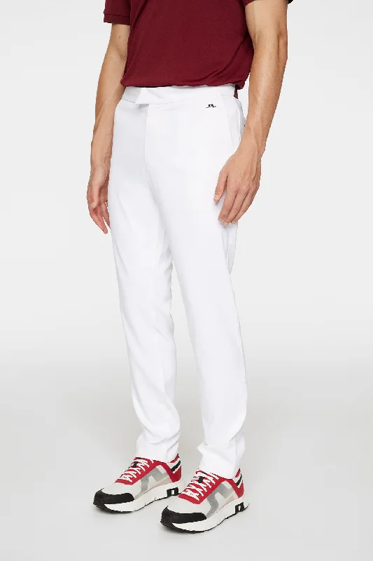 The Reveal Tech Pant